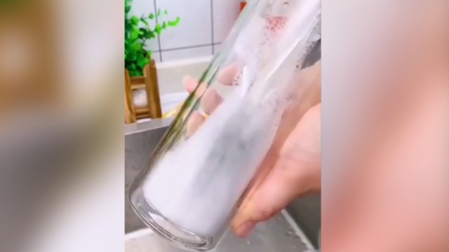 VYOOx Long Handle Silicone Bottle Cleaner Brush for Washing Water Bottle, Solution Bottle, Mug. Cleaning Brush ((Pack of 1) (Color - Grey))