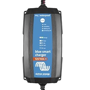 Victron Energy Blue Smart Batterie Ladegerät 12-Volt 10 Ampere 230V - Autobatterie Ladegerät - Batterieerhaltungsgerät und Desulfator - IP65 Geschützt - Bluetooth - CEE 7/16