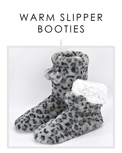 Image of DICUIRD Womens Thick & Warm Slipper Socks with Grippers - Christmas House Slippers
