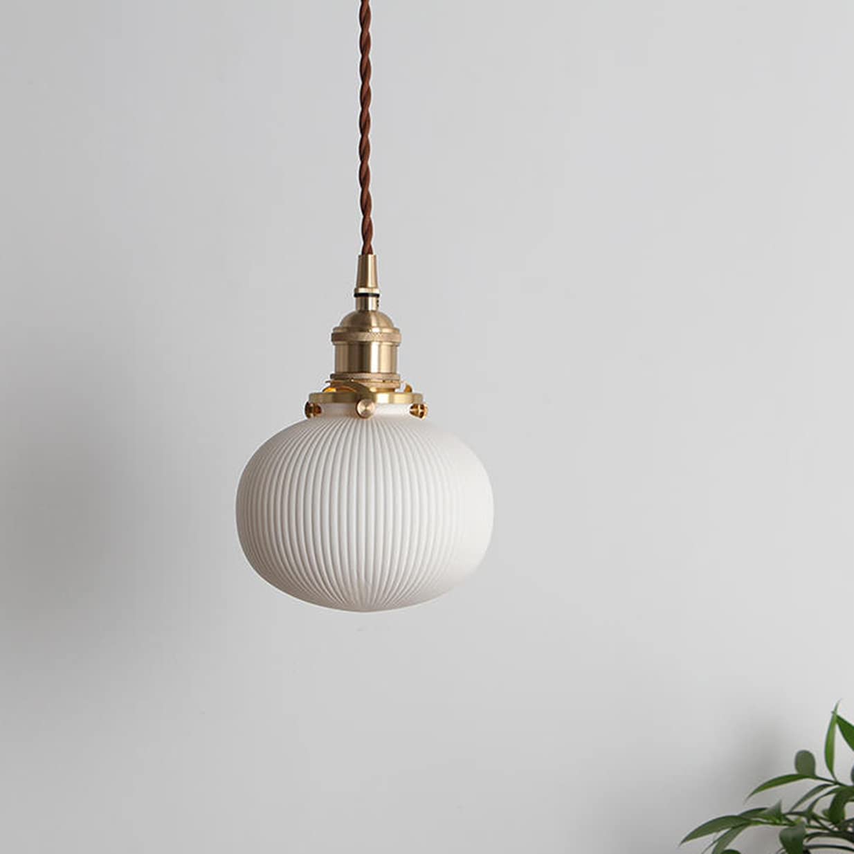 Ventilateurs de plafond avec éclairage suspendu intérieur rétro laiton salon
