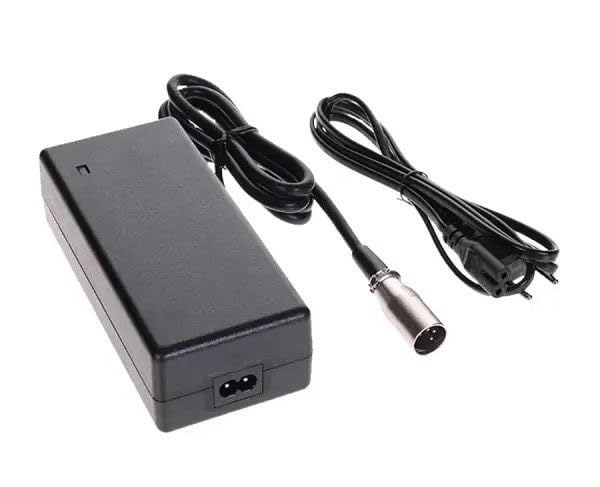 Cargador Compatible con Scooter eléctrico Sedna Premium Salida 30V 2A Adaptador de Corriente Alimentador