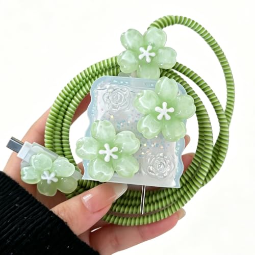 Protector de cable de teléfono para iPhone 15 y 16 Pro Max en la oficina diseño flores