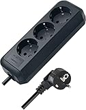 Base de enchufe múltiple con 3 tomas de corriente con protección contra el contacto accidental, colocados en un disposición de 45° para un mejor acceso, cable de 1,5m (H05VV-F 3G1,5)