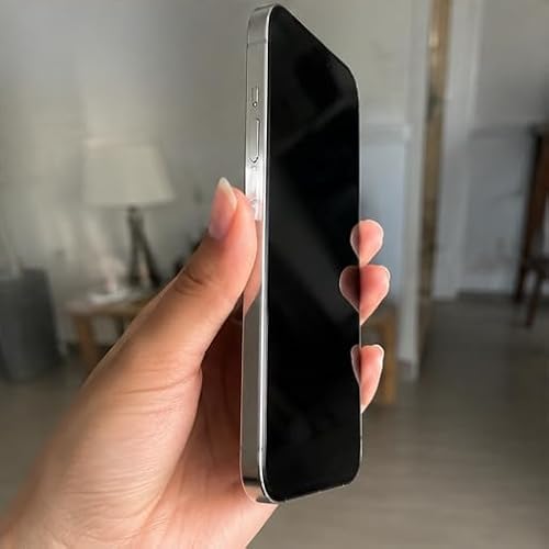 Review Image by Yenisleidy