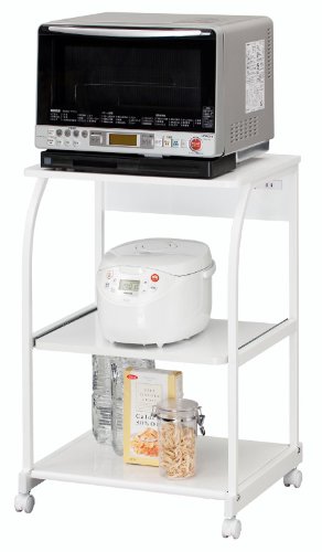 キッチン台にスチームオーブンレンジを置くスペースがないときは、キャスター付きのレンジ台を置くのもいいですね。こちらの商品の天板は、耐荷重25㎏までOK。あとはご自宅のキッチンスペースにサイズが合うかどうか必ず確認してください。