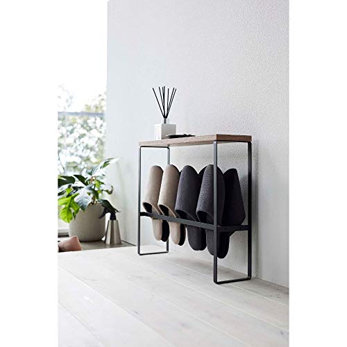 YAMAZAKI 5153 TOWER range-pantoufles pour libérer l'espace au sol