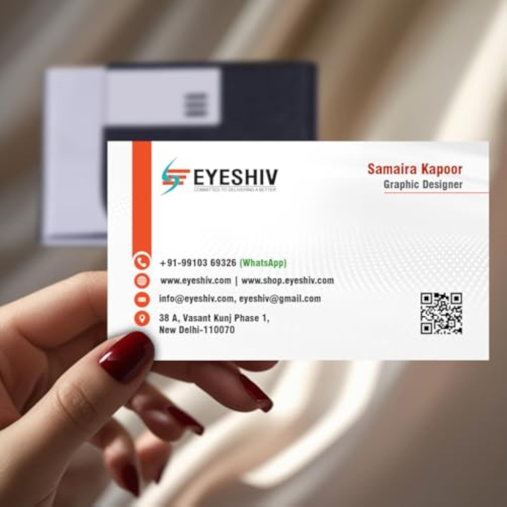 Professional Business Card Holder with 100 Cards