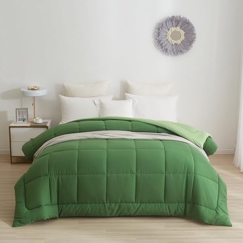 BedTreat Down Alternative Comforter Twin Duvet Insert with Corner Tabs, All Season Quilted Bed Comforter Box-Stitched Twin Comforter Olive Green and Grass Green，Machine Washable Microfiber Bedding