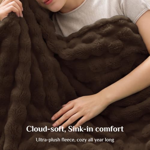 Image of BEDELITE Chocolate Brown 3D Fleece Bubble Twin Blanket for Bed, 60x80 Inch | Fluffy Throw Blanket for Couch Sofa Dorm Room Decor, Luxury Soft Warm Cozy Plush Fuzzy blankets Gift for Women, College Girls