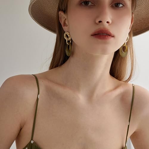 CW 18K gold-plated green large dangle earrings,retro vacation style exquisite flowing sand gold earrings for women trendy.3