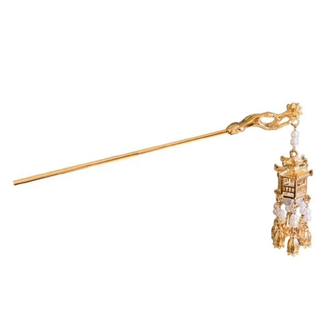 後からの髪飾りに使用しました。 セール】天然石を使った髪飾り 月とパール かんざし ヘア