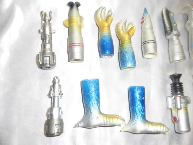 Amazon.co.jp: 当時物 旧タカラ 変身サイボーグ 武器セット パーツ 15