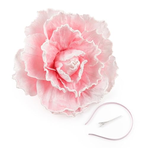 Chapeau de fleurs spectaculaire et haute couture pour événement