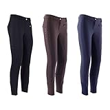 zwei Gesäßtaschen mit Reißverschluss und eine auf der Vorderseite