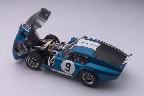 Cobra Daytona Coupe 1/24 スケール Model Factory-Hiro 1/24 Scale Cobra Daytona Coupe Full Detail
