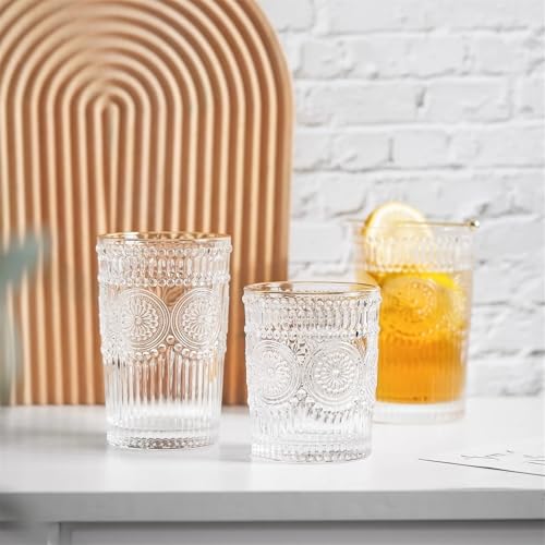 Copas de cóctel para aperitivos en terrazas con diseño vintage 6