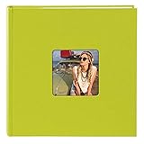 El clásico álbum de fotos de la serie Living de alta calidad está disponible en 8 colores y en los formatos: 12,5 x 17 cm, 18,5 x 12 cm y 22,5 x 22,5 cm para 40 o hasta 200 fotos