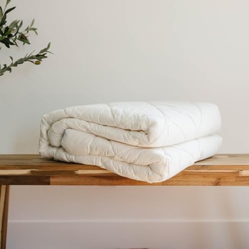Image of Woolino Premium Australian Wool Duvet Insert Bed Comforter, Mid-Weight Wool Comforter, Organic Cotton Shell, Machine Washable, Crib Size