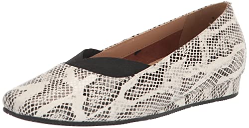 SoftWalk Women's Viana Ballet Flat, Black White Snake, 8 Narrow