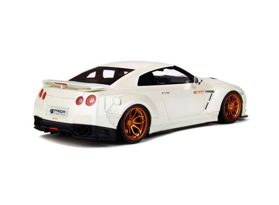 Amazon.co.jp: GT Spirit 1:18スケール ダイキャストモデルカー 日産