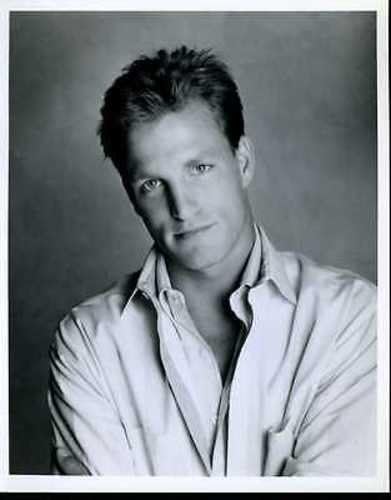Woody Harrelson Cheers Original 8x10" Photo #J1645