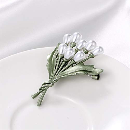 Broche lys vert pour ajuster une robe trop ample avec style - 4