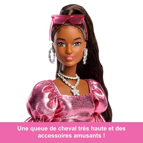 Barbie Poupée Barbie Deluxe Style n° 6 avec robe coupe boule métallisé cheveux noirs en queue de cheval lunettes de soleil bijoux et sac à main en guise d’accessoires JFP41 - vue 3