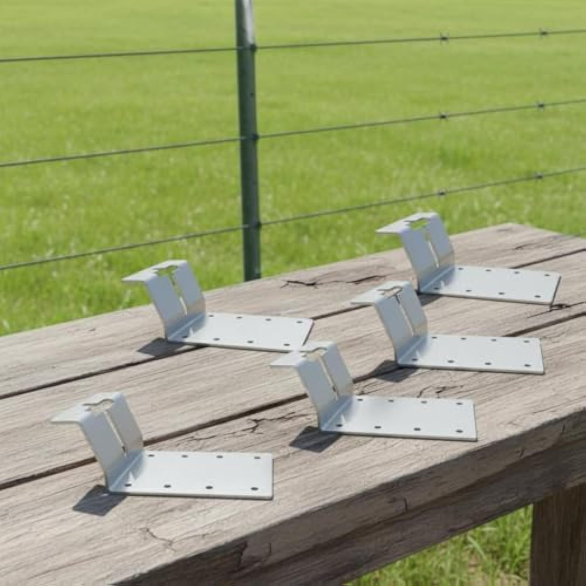 Tpost Fence Bracket Set for Outdoor Hardware