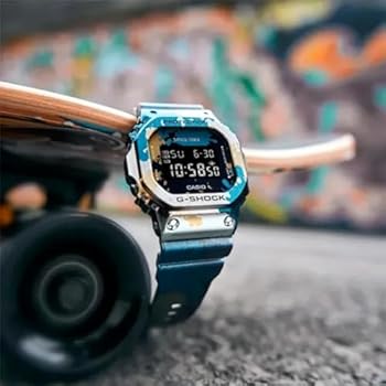 Relógio CASIO G-SHOCK Street Spirit digital GM-5600SS-1DR
