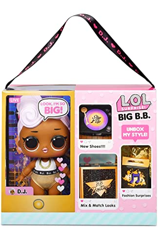 L.O.L. Surprise! Boneca grande D.J. Com surpresas na moda, sapatos, vestidos e acessórios. Inclui uma secretária, uma cadeira e um fundo de jogo. Bonecas para colecionar para crianças de 3 anos