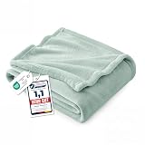 BEDSURE Kuscheldecke Flauschig Decke Fleecedecke - Wohndecke Warm Winter Weich, Sofadecke XL, Geschenke für Frauen, Decke Couch Blanket, Wohn- und Kuscheldecken 150x200cm, Sofa überwurfdecke Grün