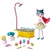 Enchantimals GJX36 - Badespaß Spielset mit Petya Pig Puppe, 2 Ferkel-Figuren (1 davon mit Farbwechsel-Funktion) und 11+ Zubehörteilen, Spielzeug ab 4 Jahren