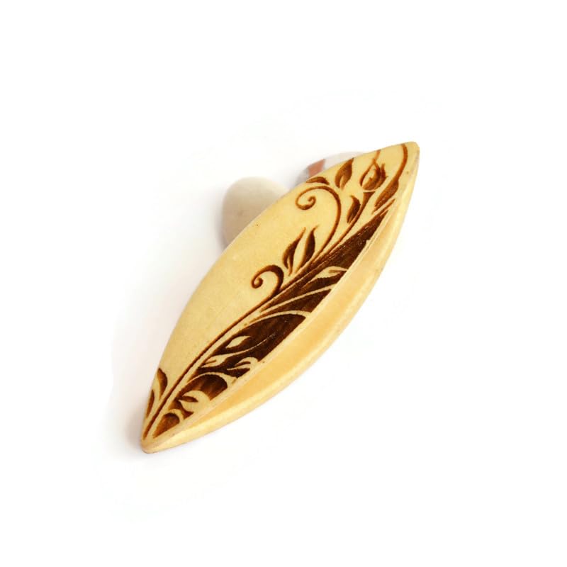 Handmade shuttle tatting with wood carving, 3D surface