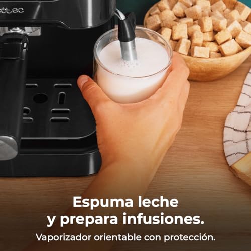 Cecotec Cafetera express para café espresso y cappuccino Power Espresso 20 Pro Latte, 20 Bares, Vaporizador, Pantalla con botones, Depósito agua 1,5L, Tanque leche 550ml - imagen 5