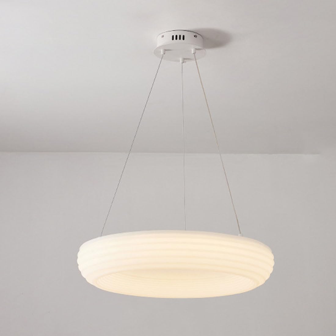 Lustre à biscuits romantique pour une atmosphère douce de style crème