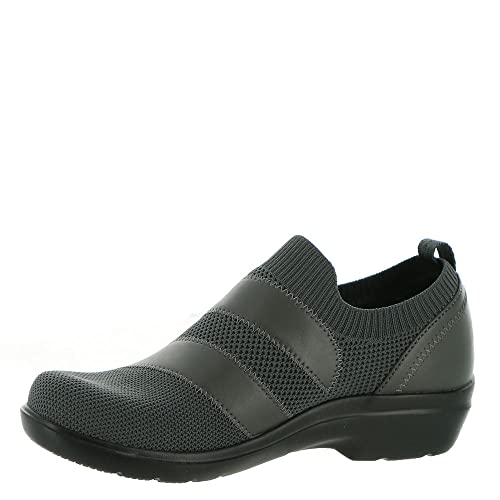 Image of Clarks Women's Sashlyn Edge Loafer