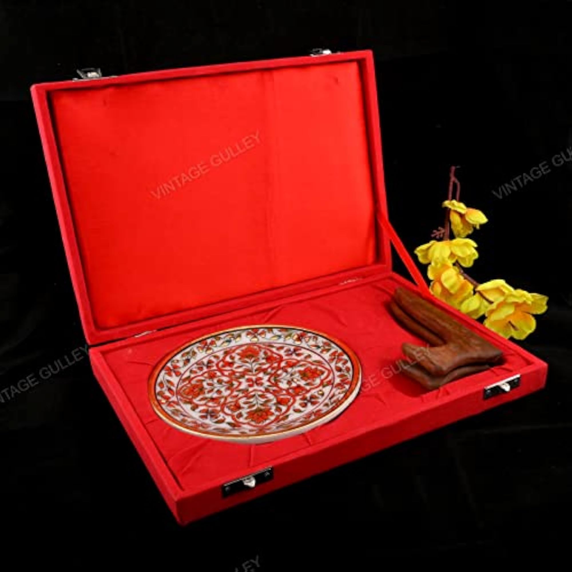 Gold Foil Work Round Marble Showpiece Plate with Stand