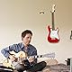 DOMMI Gitarrenhalterung Wand 4 Pack, Gitarrenhalter für die Wand mit Verstellbaren Weichen Gitarrenhaken für alle Gitarrengrößen, Hartholz U-förmige Gitarren Wandhalterung für Akustik (Beechwood)