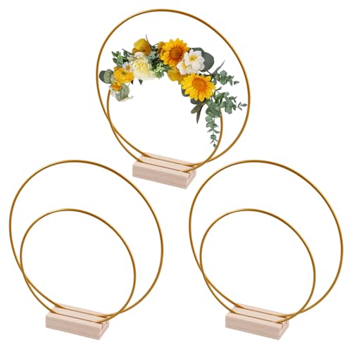 Vylro 3 Pezzi Cerchio Metallo con Base, Centrotavola a Cerchio in Metallo con 3 Base in Legno, 20 e 15 cm Anelli Decorativi in Metallo Dorato con Supporto in Legno, per Decorazione Tavola Nuziale