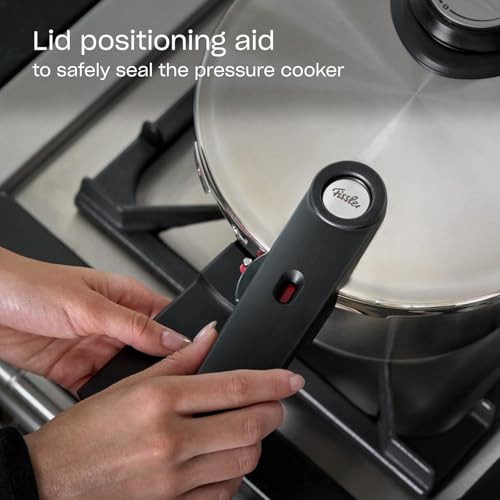 Fissler Vitavit Premium 1.9 Quart Pressure Skillet thumbnail 3