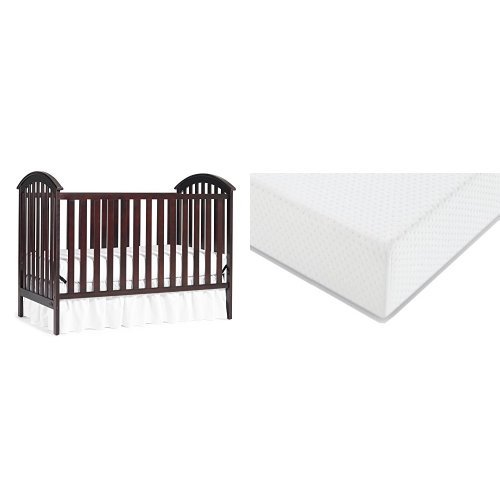 Graco Freeport Classic Crib + Graco Premium Foam Crib and Toddler Bed Mattress