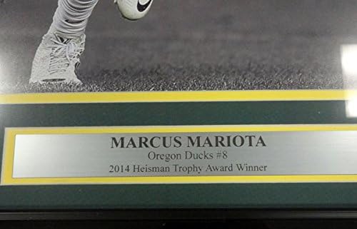 Marcus Mariota Autographed Framed 16x20 Photo Football MM Holo Stock #89814