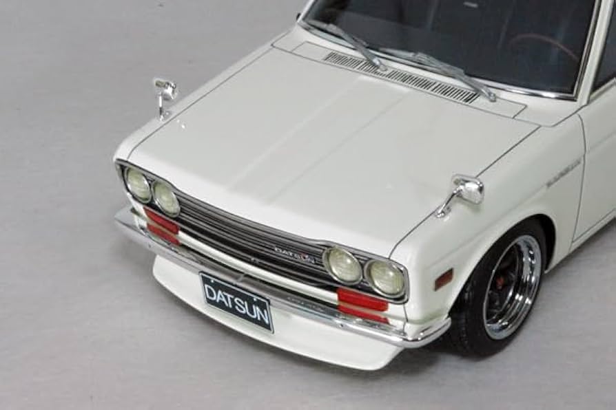 新品未使用】1/18 Datsun Bluebird (510) White 【公式通販】