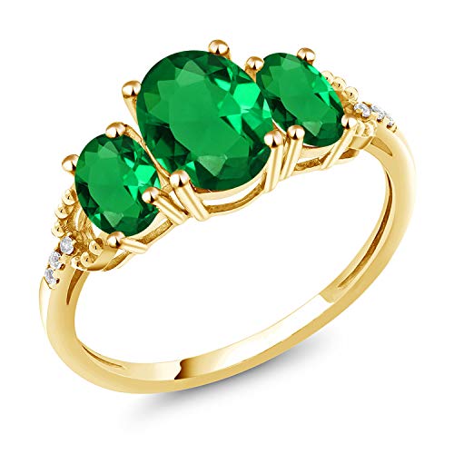 Gem Stone King 10K Yellow Gold Green Simulated Emerald and Diamond Accent 3-Stone Engagement Ring | 1.59 Cttw | 3 Stone Wedding Anniversary Gold Promise Ring For Women