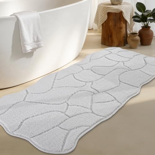 BSICPRO Bathroom Runner Rugs, 24x59 Scalloped Bath Mats, White