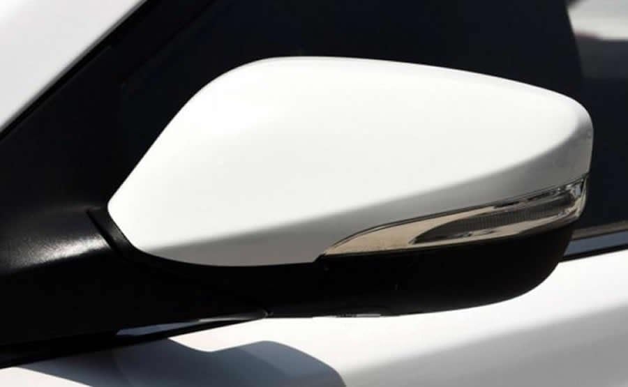 Coque de rétroviseur Hyundai Elantra cassée ? Solution blanc polaire droit