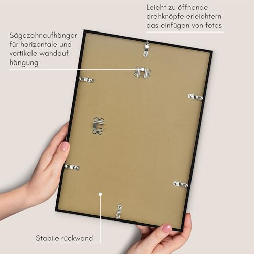 Americanflat Bilderrahmen 30x45 cm Schwarz - Bilderrahmen 20x30 cm mit Passepartout - aus Kunststoff mit poliertem Plexi-Scheibe