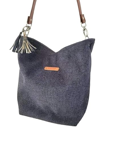 sac seau hobo en velours gris bleuté avec bandoulière cuir pour porté épaule