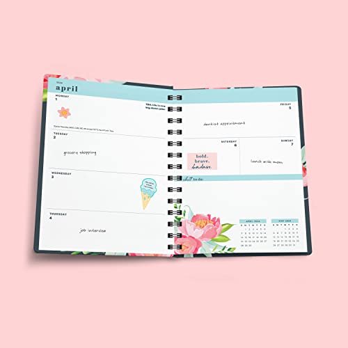 2024 She Believed She Could So She F*cking Did Planner: August 2023-December 2024