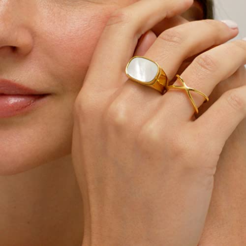 Benique Chunky Rings, Gold Signet Ring For Women Men, Dome Ring, Croissant Ring, Statement Ring, 18K Gold Plated Stainless Steel Ring, Premium Quality Comfortable Fit, Size 6,7,8,9 (Pearl Signet, 8) #TOP3